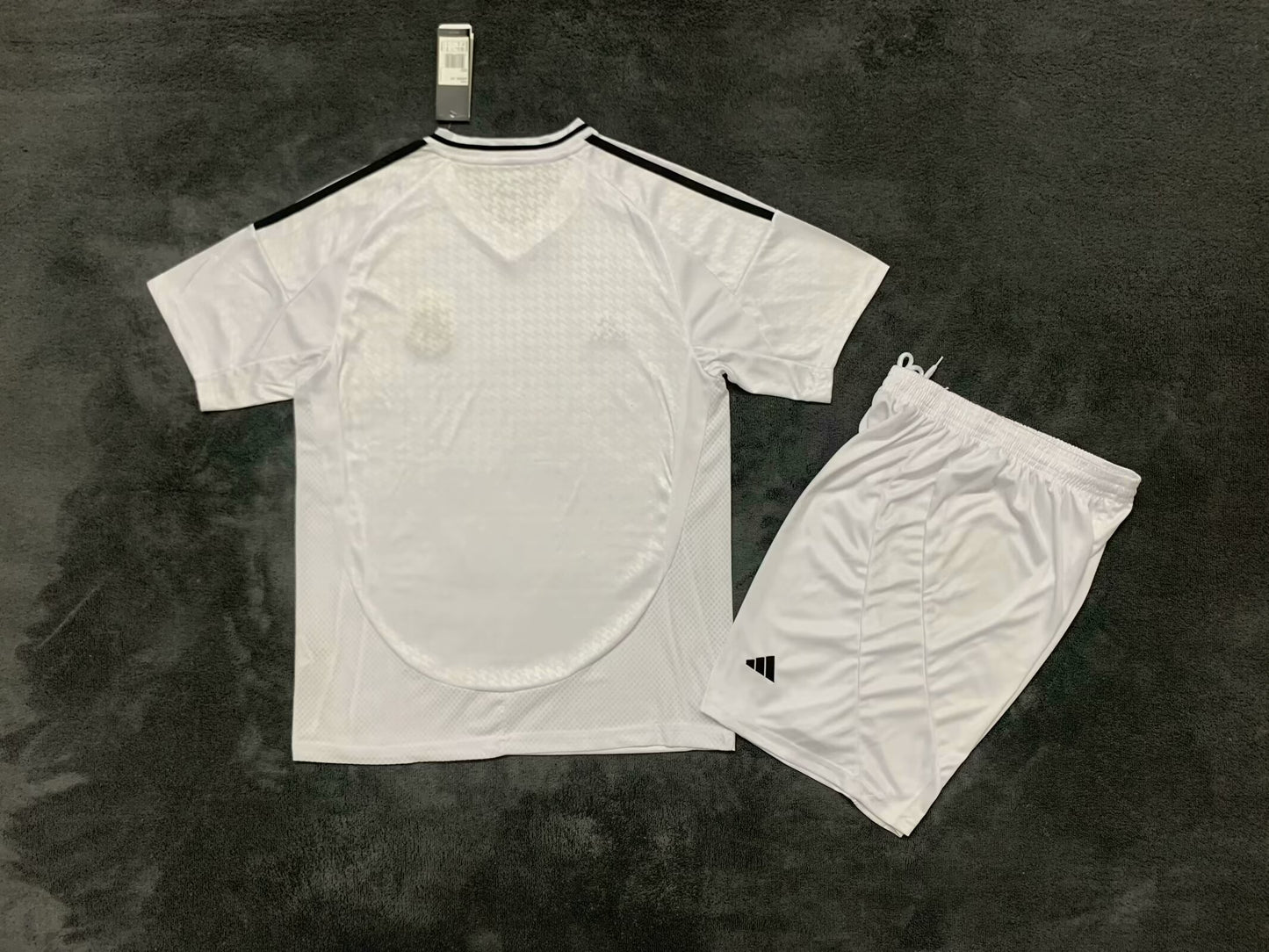 Real Madrid 25/26 Adult Full Kit