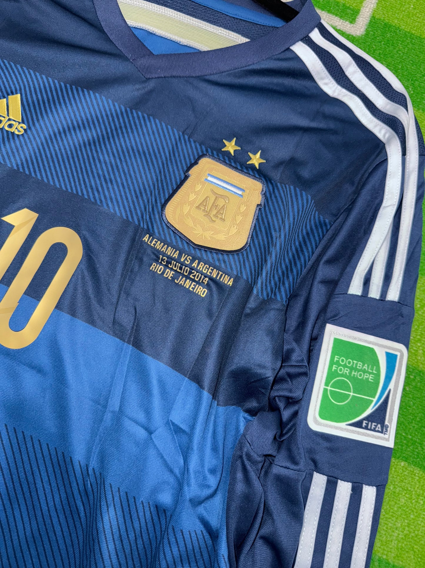 Argentina 2014 Away World Cup Retro Kit Messi #10