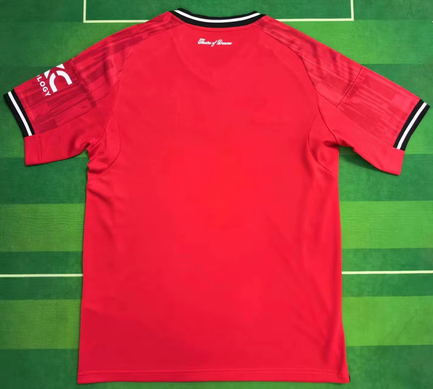 Manchester United 25/26 Home Stadium Kit