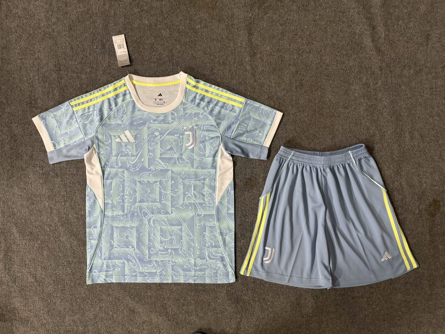 Juventus 25/26 Away Adult Full Kit