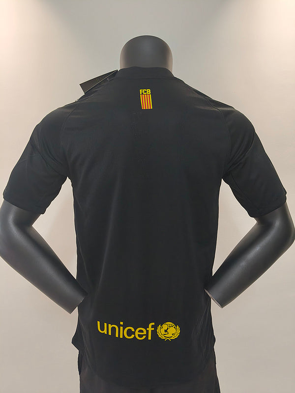 Barcelona 11/12 Retro Away Kit