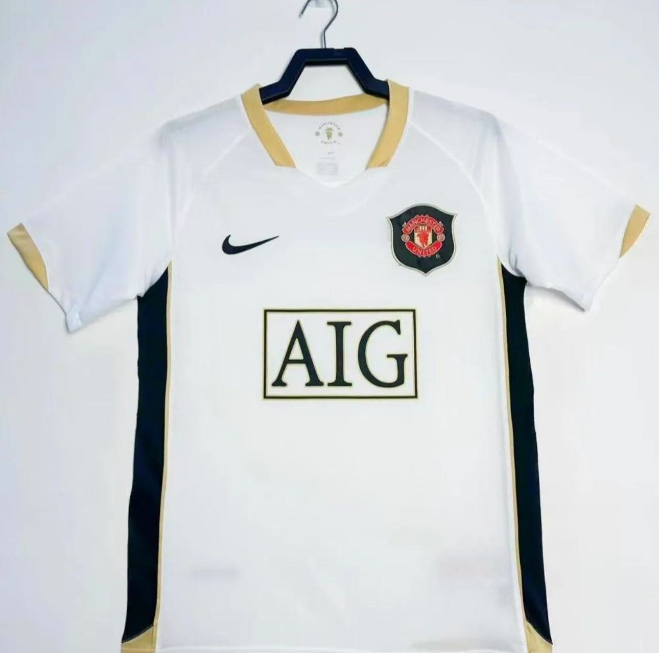 Manchester United 06/07 Away Retro Kit