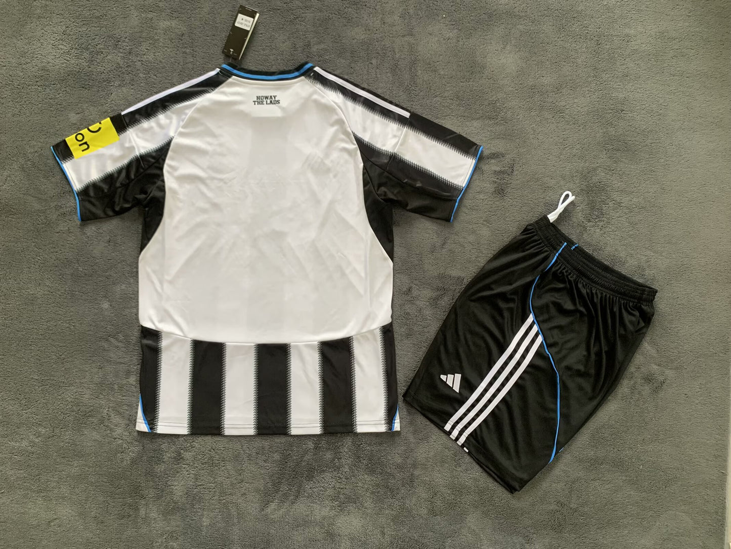 Newcastle United 25/26 Adults Full Kit