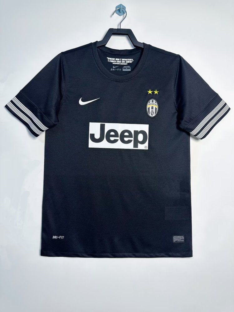 Juventus 2012/13 Away Retro Kit