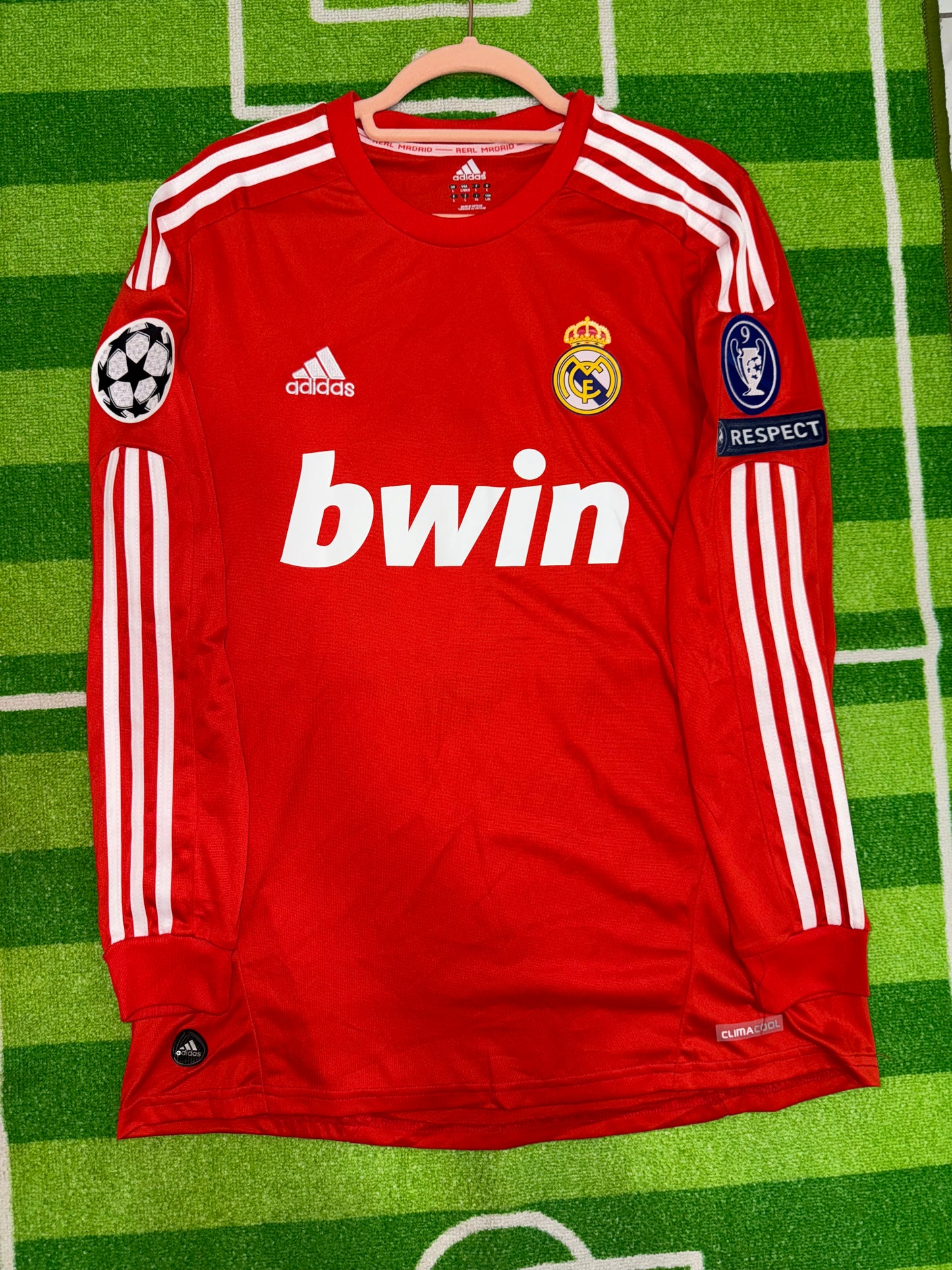 Real Madrid 10/11 Away Retro Kit Ramos #4