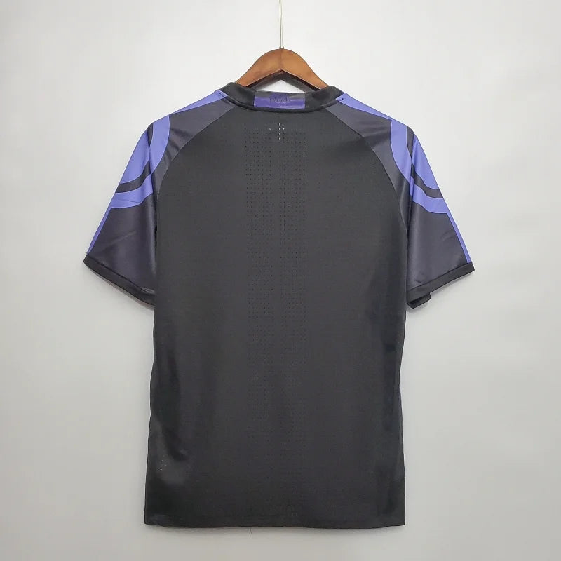 Real Madrid 2016/17 Away Retro Kit