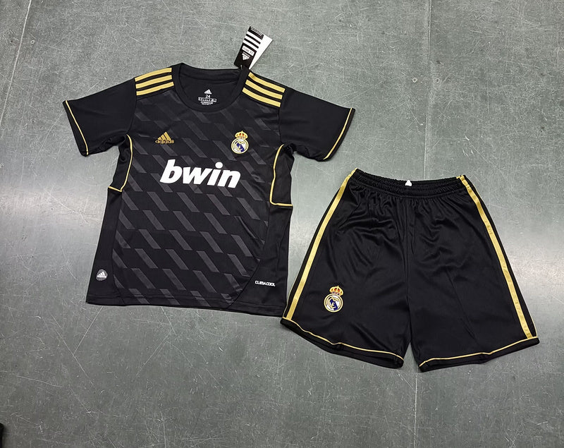 Real Madrid 11/12 Kids Full Kit