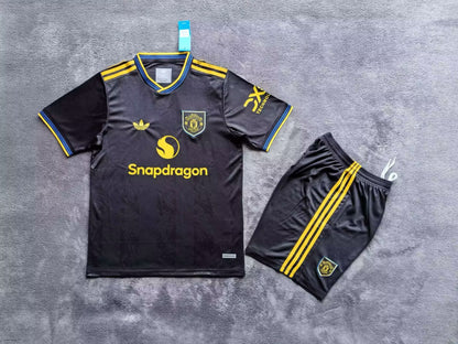 Manchester United 25/26 Away Full Kit Adult/Kids