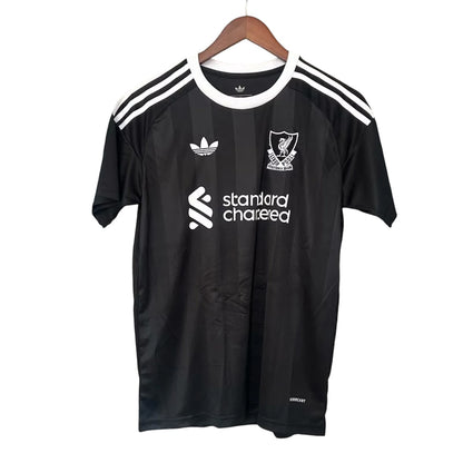 Liverpool 25/26 Goalkeeper Kit
