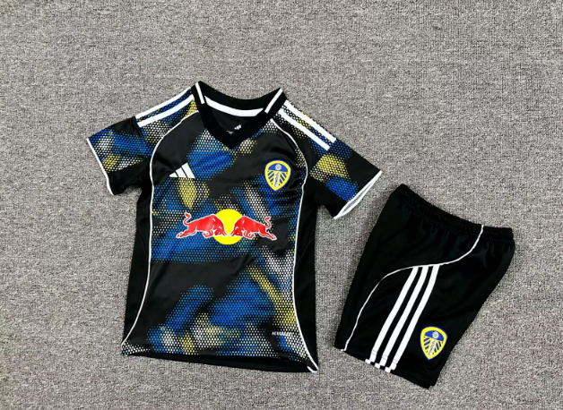 Leeds United 25/26 Kids Full Kit