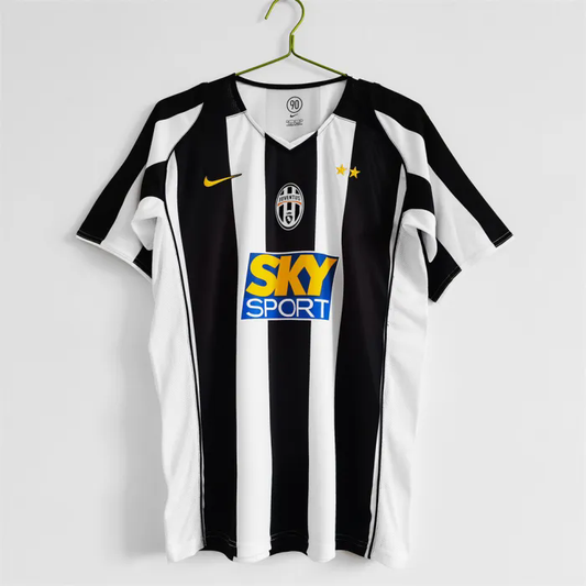 Juventus 2004/05 Home Retro Kit