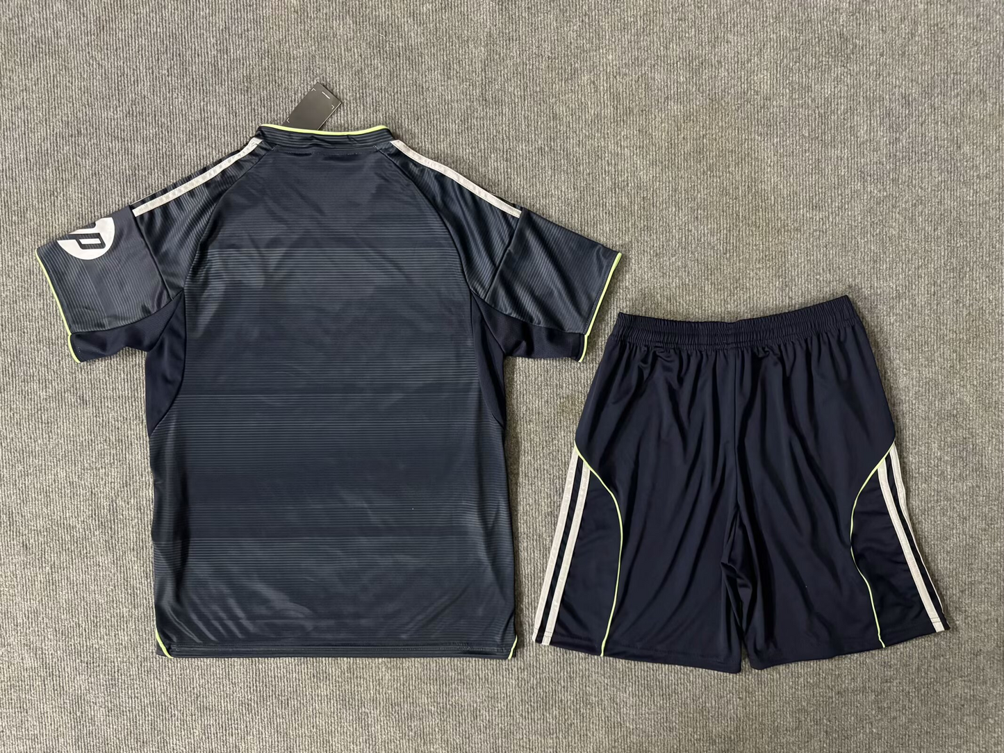 Real Madrid 25/26 Kids Full Kit