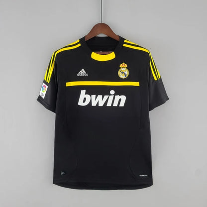 Real Madrid 11/12 Goalkeeper Retro Kit