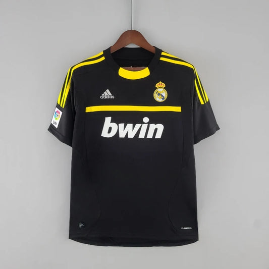 Real Madrid 11/12 Goalkeeper Retro Kit