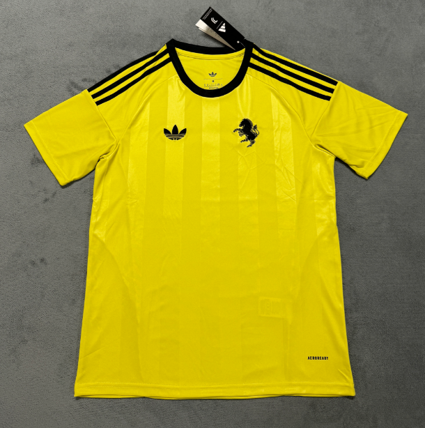 Juventus 25/26 Goalkeeper Stadium Kit