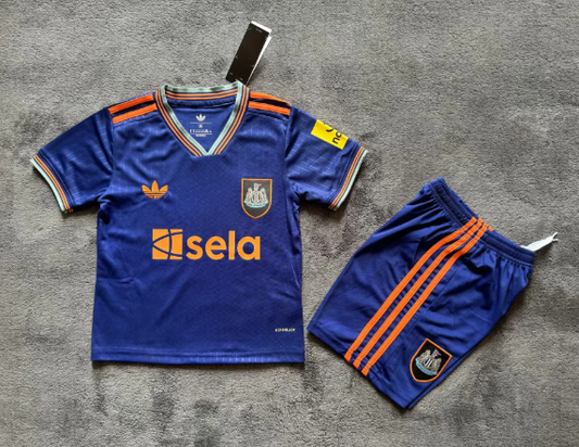 Newcastle United 25/26 Kids Full Kit