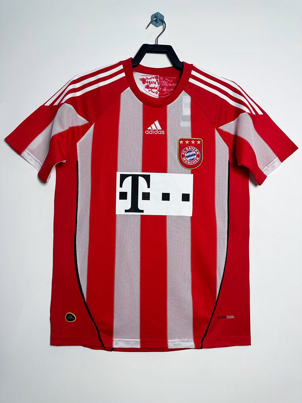 Bayern Munich 10/11 Home Retro Kit