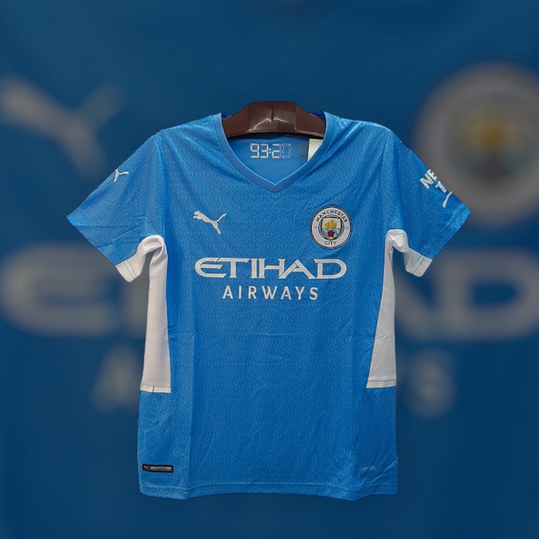 Manchester City 21/22 Retro Kit