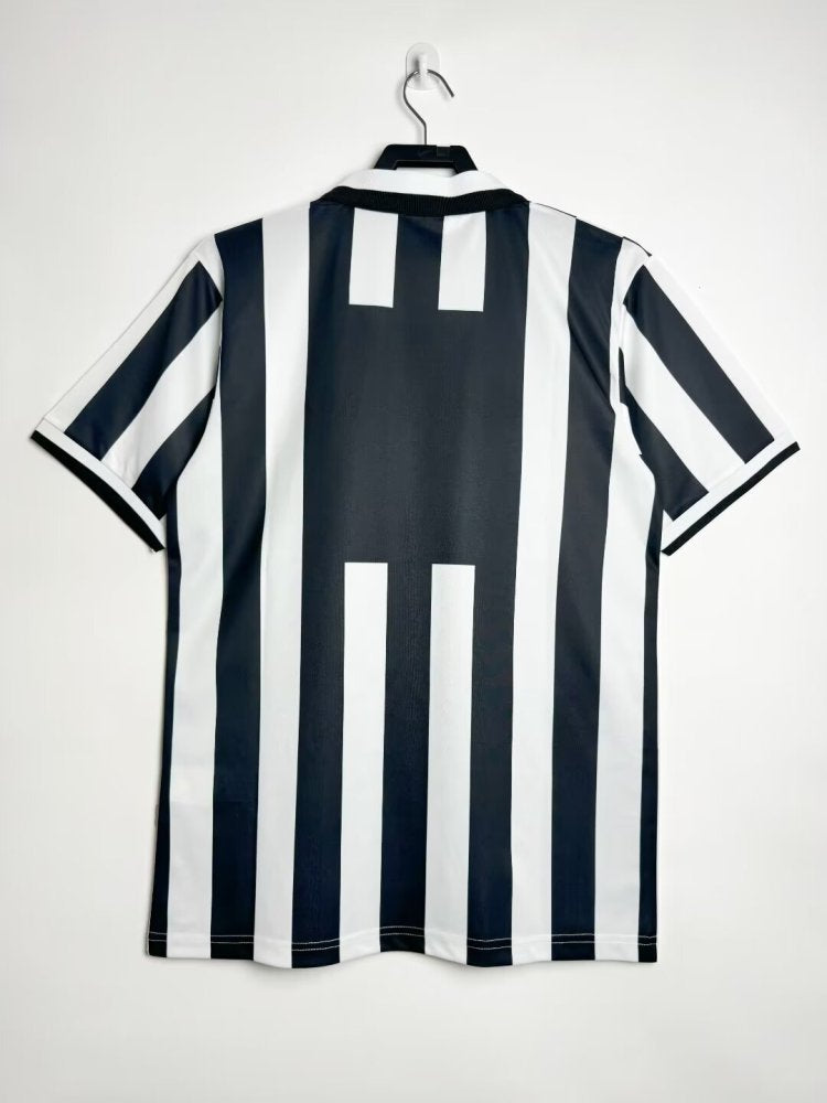 Juventus 1996/97 Home Retro Kit