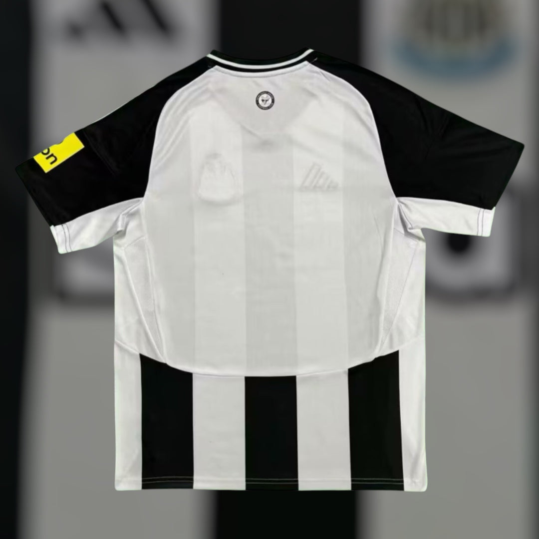 Newcastle United 24/25 Stadium Kit
