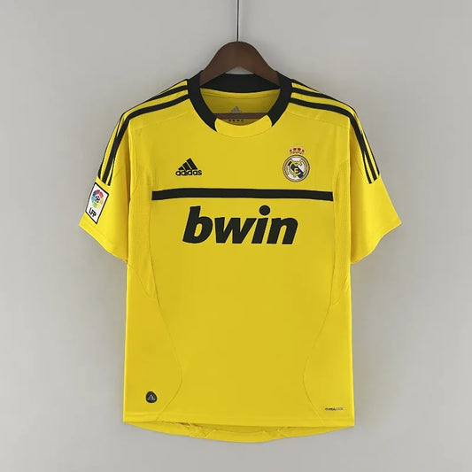 Real Madrid 11/12 Goalkeeper Retro Kit