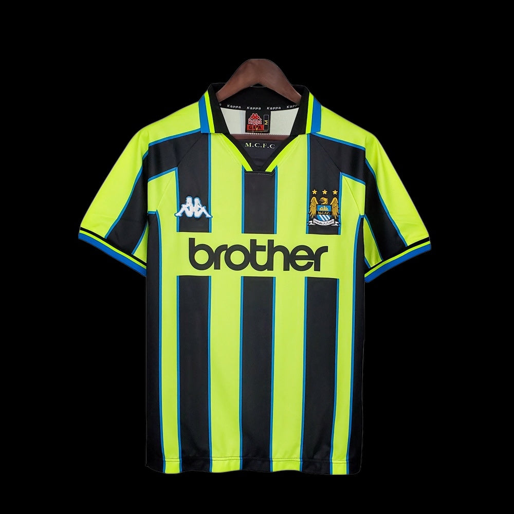 Manchester City 1998/99 Away Retro Kit